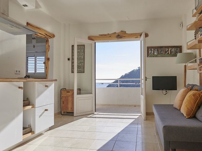 Apartment Cala Llonga – image 1