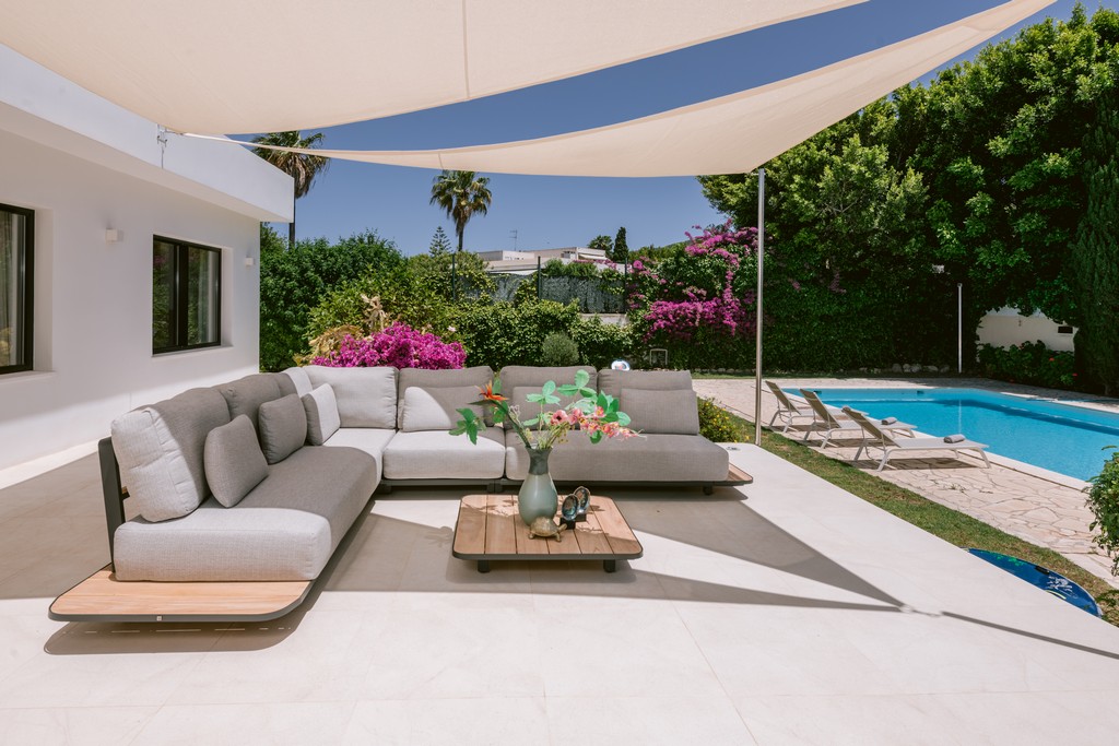 Casa Blanca – image 3