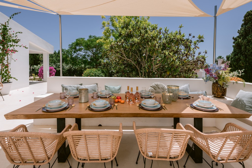 Casa Blanca – image 7