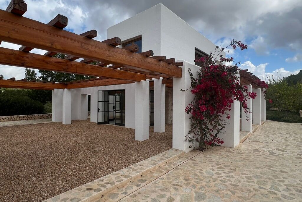 Casa Black G – image 3